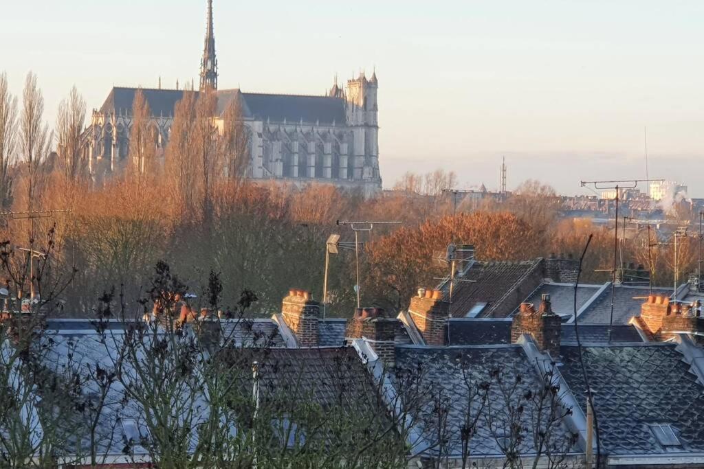 Maison Famille-Confort-Terrasse Jardin-Vue Cathedrale Amiens Dış mekan fotoğraf